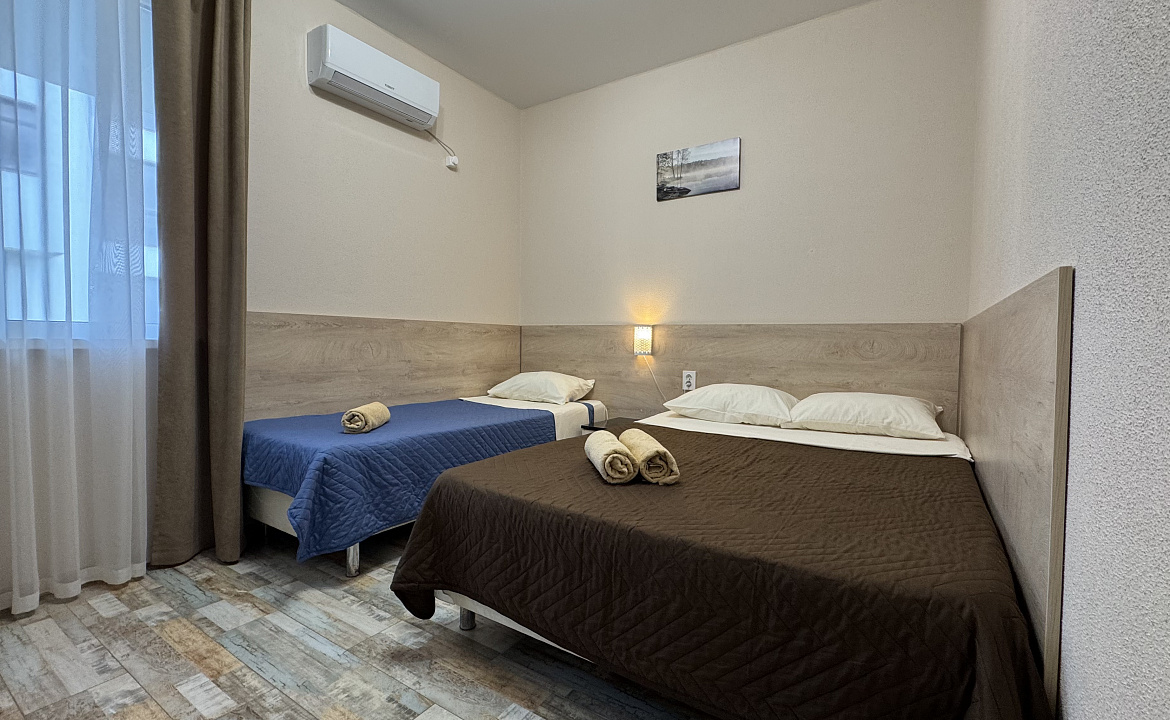 3-х местный номер. Гостевой дом «Акварель». Ольгинка