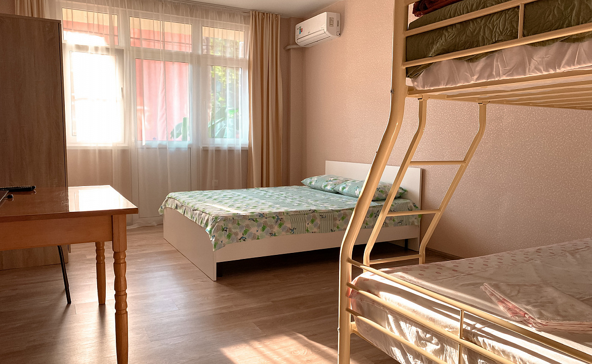 «Эконом» с балконом. Гостевой дом "АкваКавказ". Лоо