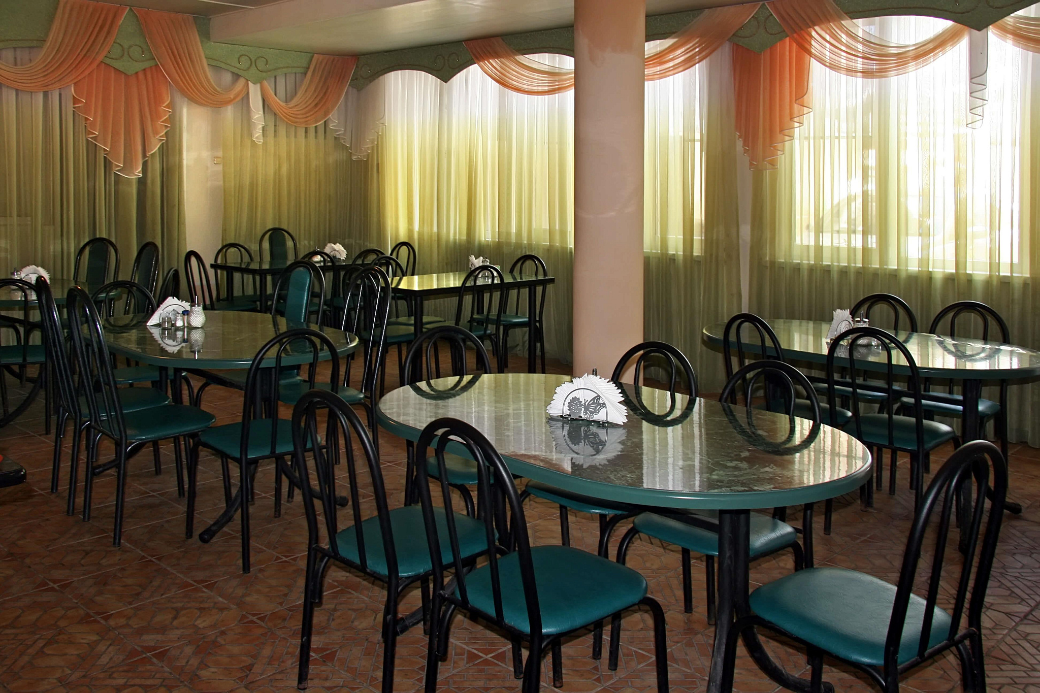 . Гостиница "Виктория" 2*. Лермонтово