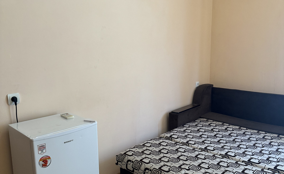 1 комнатный номер с балконом  . Гостевой дом "Пантера". Гагра