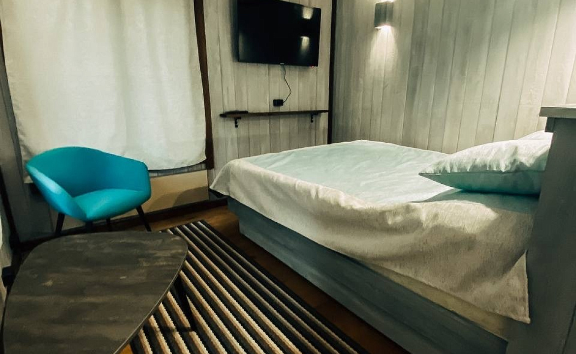 ЭКОДОМ 25 М. Жилье посуточно "СЧАСТЬЕ В ГОРАХ". Красная Поляна