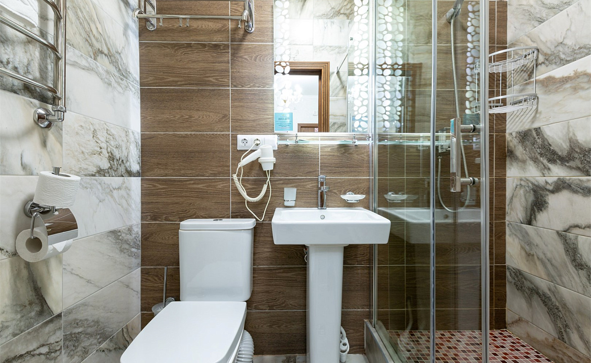 Двухместный без окна. Отель "Сочи Галерея Парк". Сочи