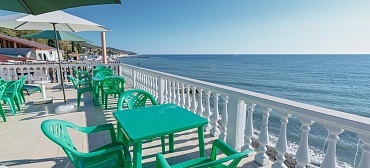 Эллинг Море за окном Азовская 18