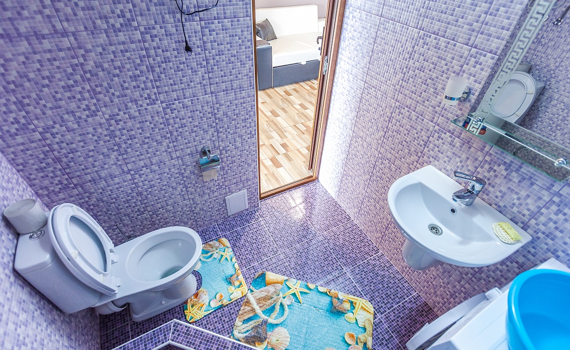 Люкс с балконом до 5 чел. Гостевой дом Пролетарская 12. Гурзуф