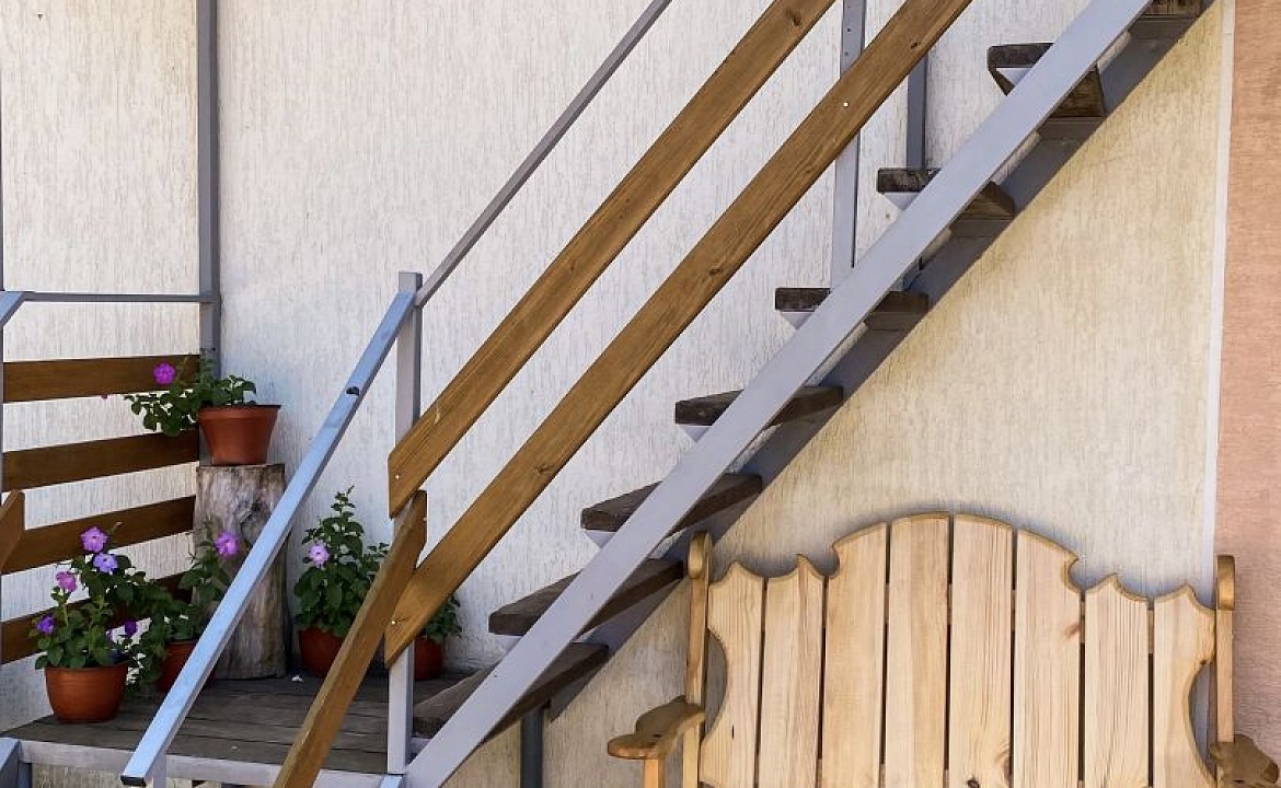 Трёхместный номер с кондиционером. Гостевой дом 7Я. Голубицкая