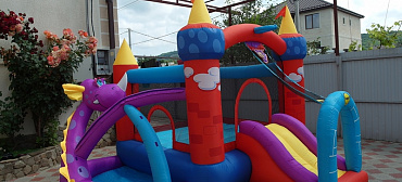 Гостевой дом "Алина" в Джубге        Гостевой дом "Алина" в Джубге