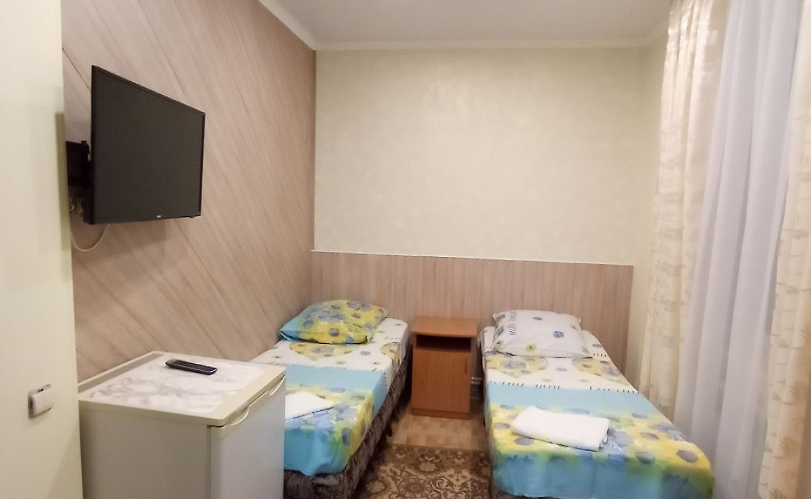 Стандарт 2-х местный. Гостевой дом "Уютный дворик" на Толстого 42А. Геленджик