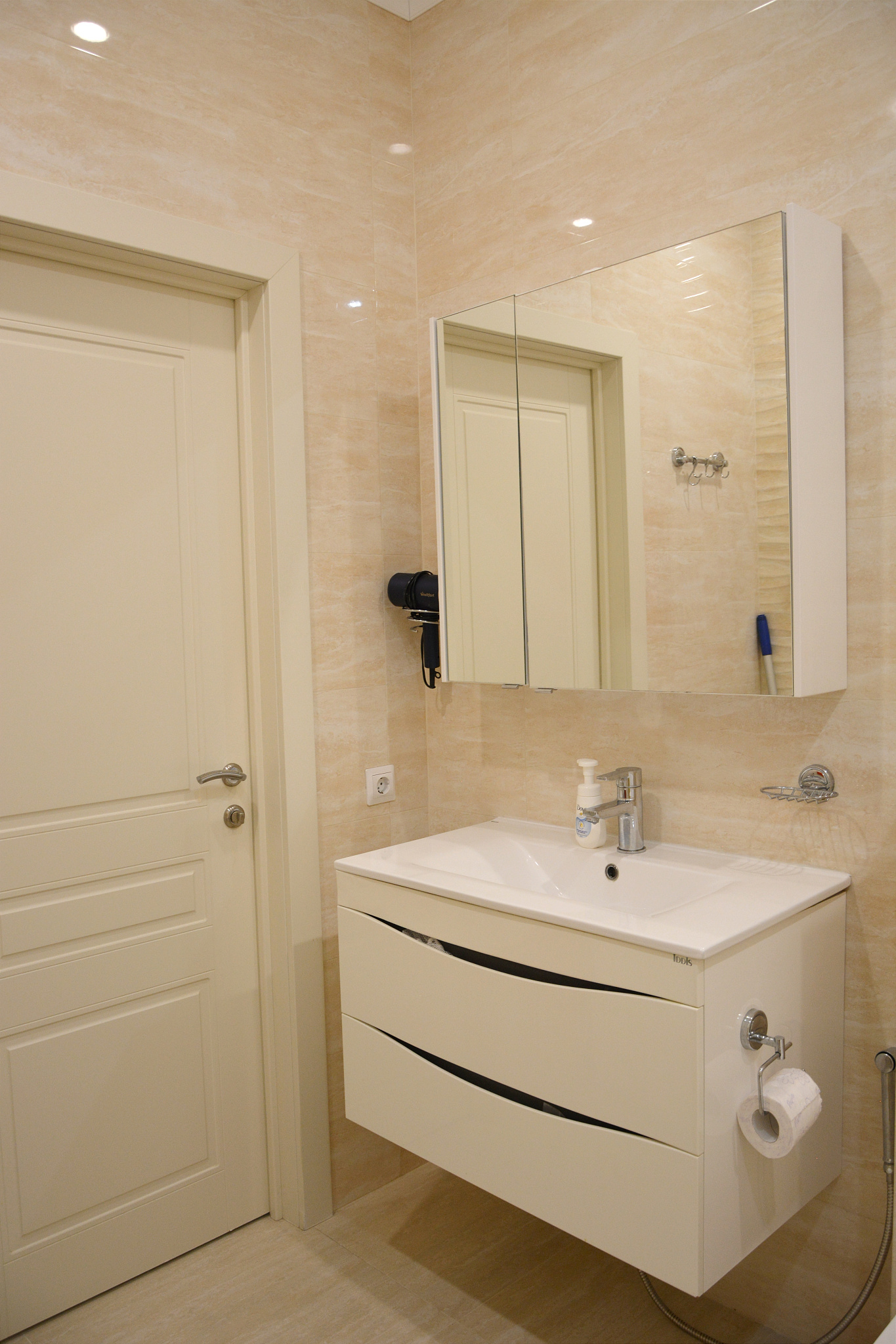 . Квартира в многоквартирном доме Аппартаменты у моря. Геленджик