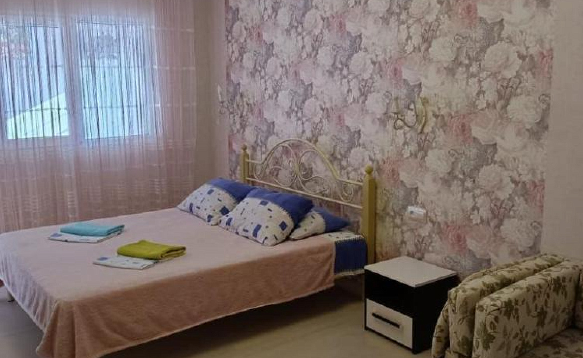 Четырёхместные номера комфорт. "Брио" частный сектор. Геленджик