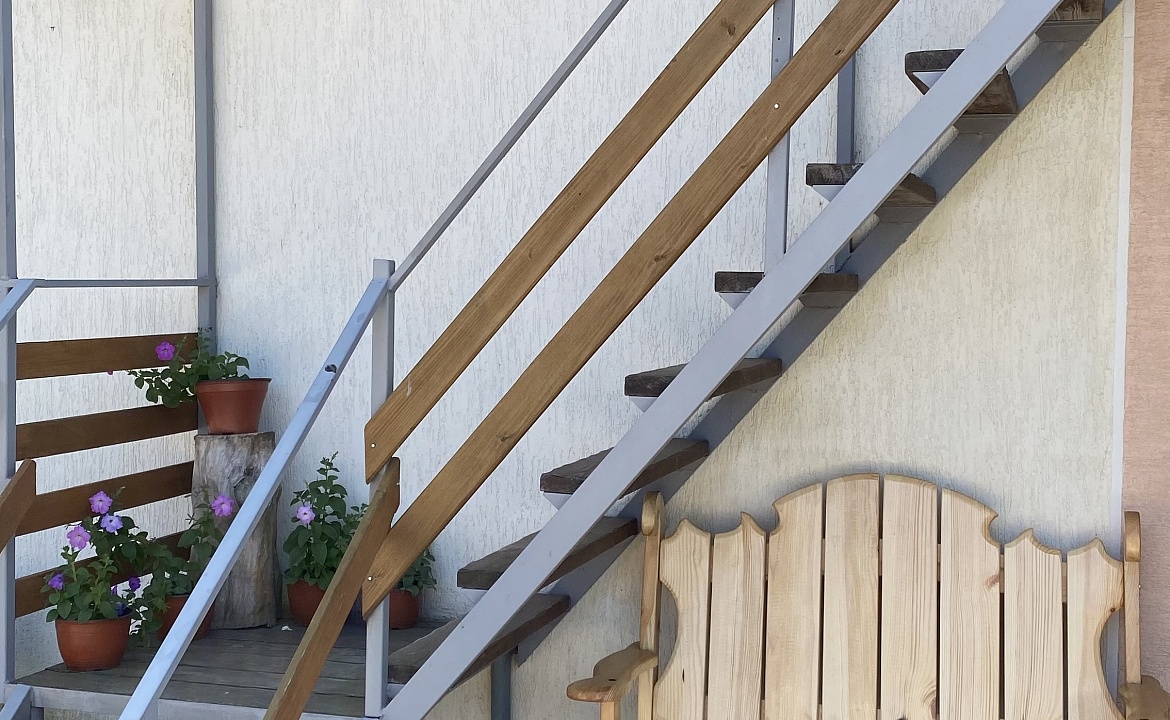 Трёхместный номер с вентилятором. Гостевой дом 7Я. Голубицкая