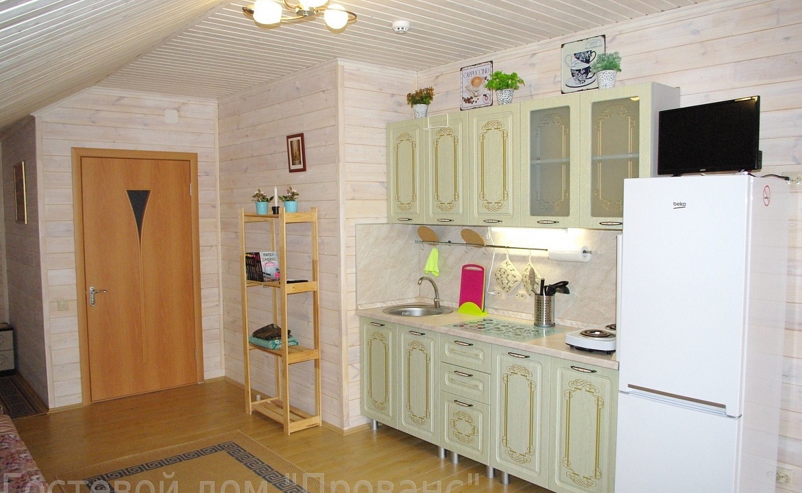 Двухкомнатные апартаменты- ЮГ. Гостевой дом «ПРОВАНС». Витино