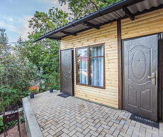 Семейное бунгало. Гостевой дом Пролетарская 12. 