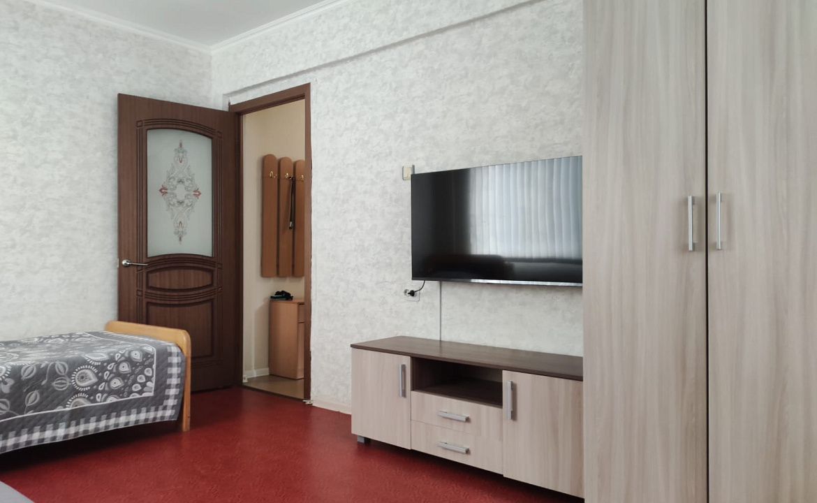 1-но комн квартира в центре п Лазаревское. 1-но комн кв у жд. Лазаревское