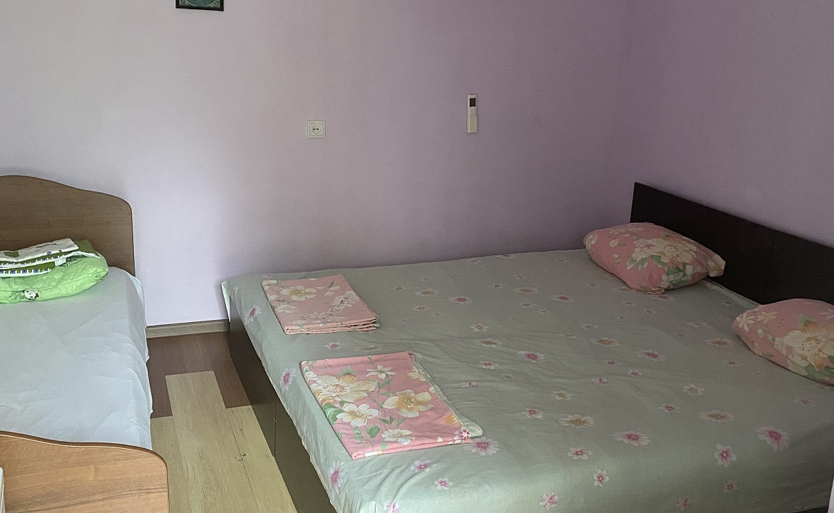 Стандарт с летней кухней. Частный сектор Buffalo . Сухум