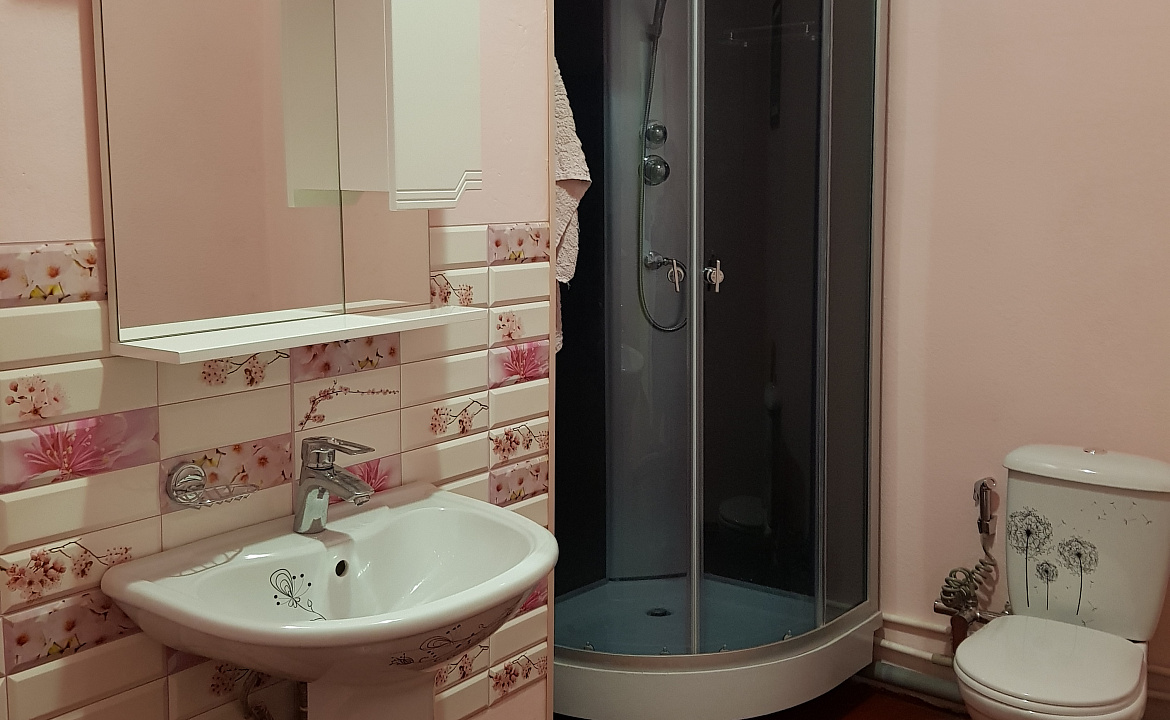 3- местная комната. Гостевой дом Амра. Гудаута