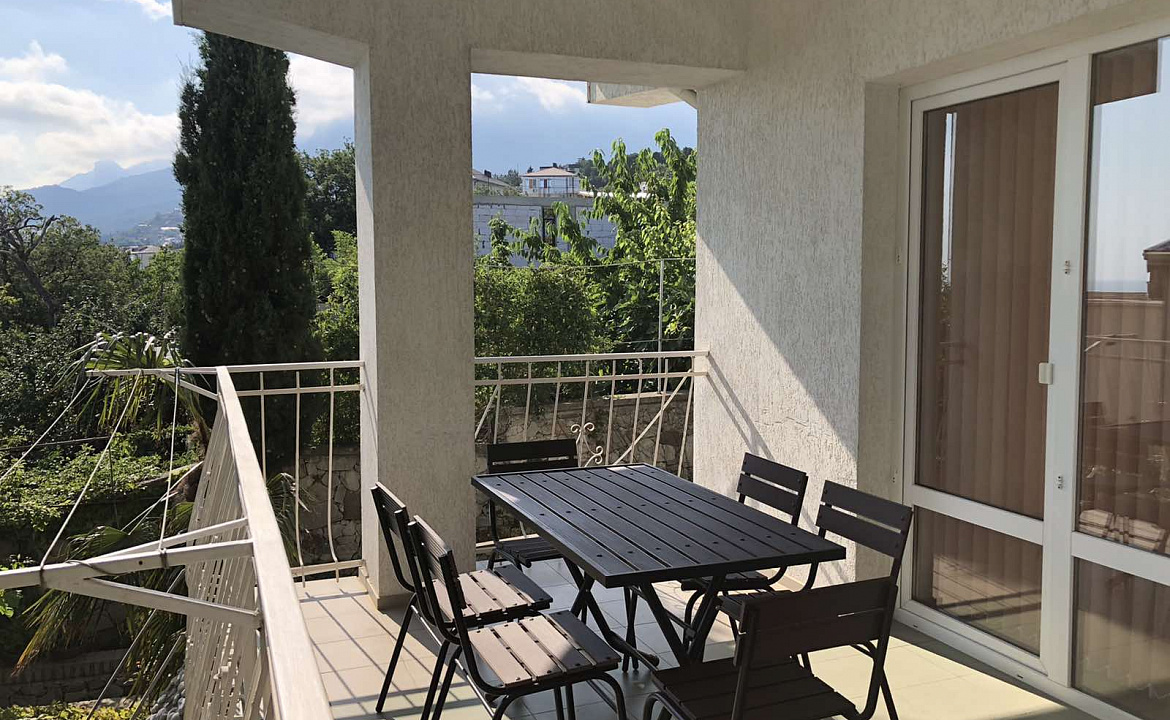 Апартаменты трехкомнатные. Гостевой дом АнНи. Гаспра