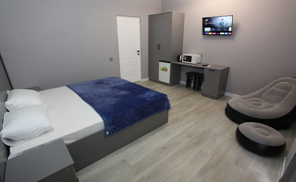 Номер Стандарт 2 местный. Гостевой дом "Седьмое небо". Сухум