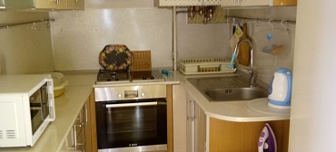 Сдам 2х комнатную р-н Светлана посуточно