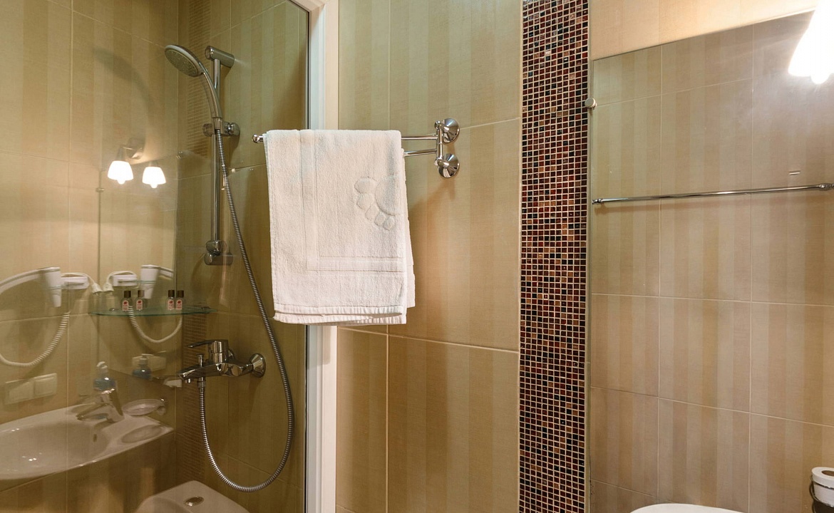 Четырехместный номер класса «Стандарт». Отель "Гранд Флер". Форос