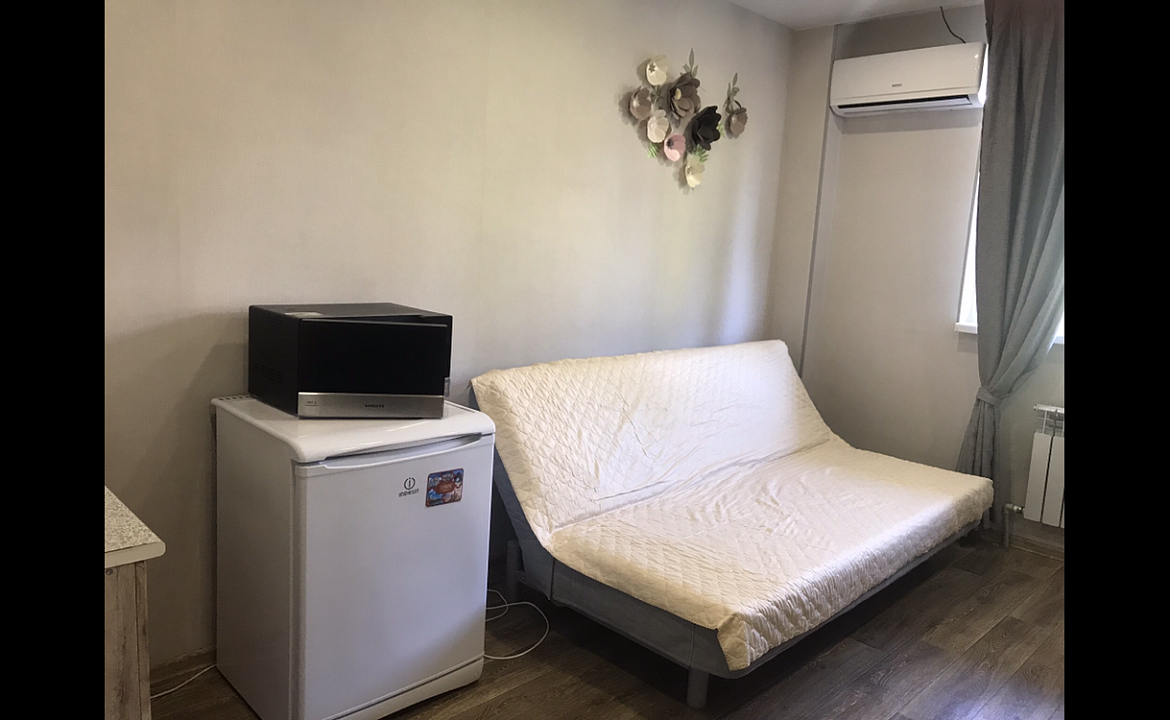 Студия 1 . Квартира поделённая на 2 студии каждая со всеми удобствами. Курорты Сочи