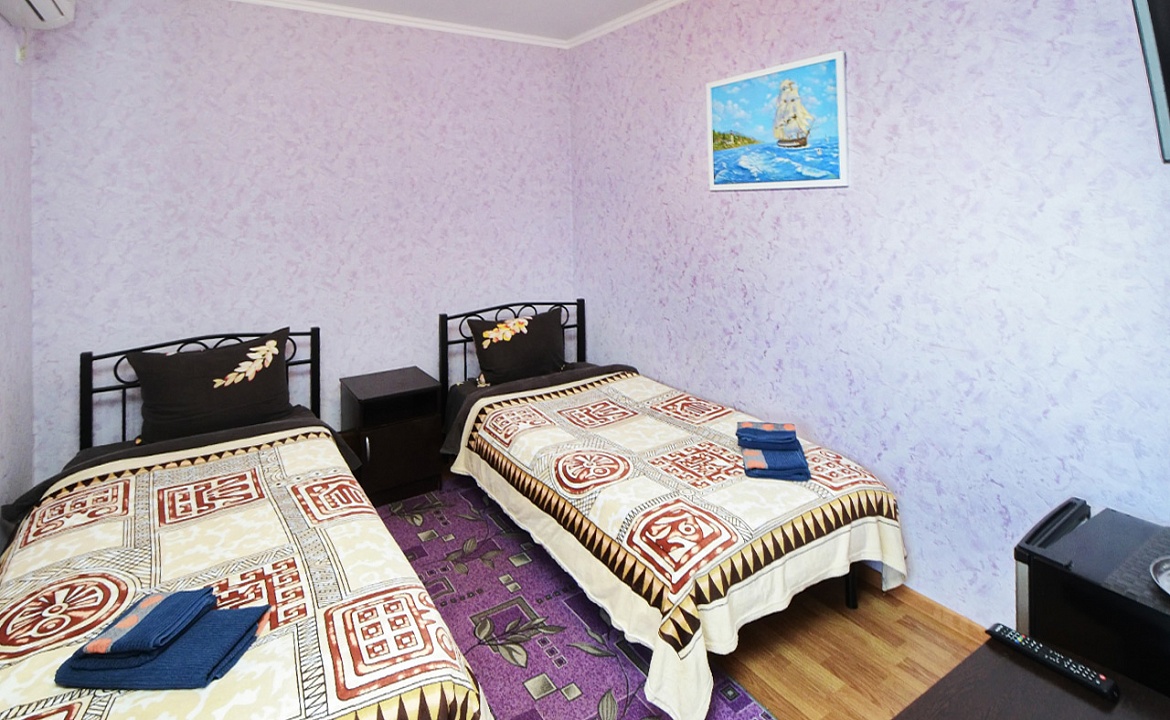 «Стандарт» - корпус B  №2, 3, 4, 6, 7, 8, 9. Гостевой дом "Александровский". Темрюк