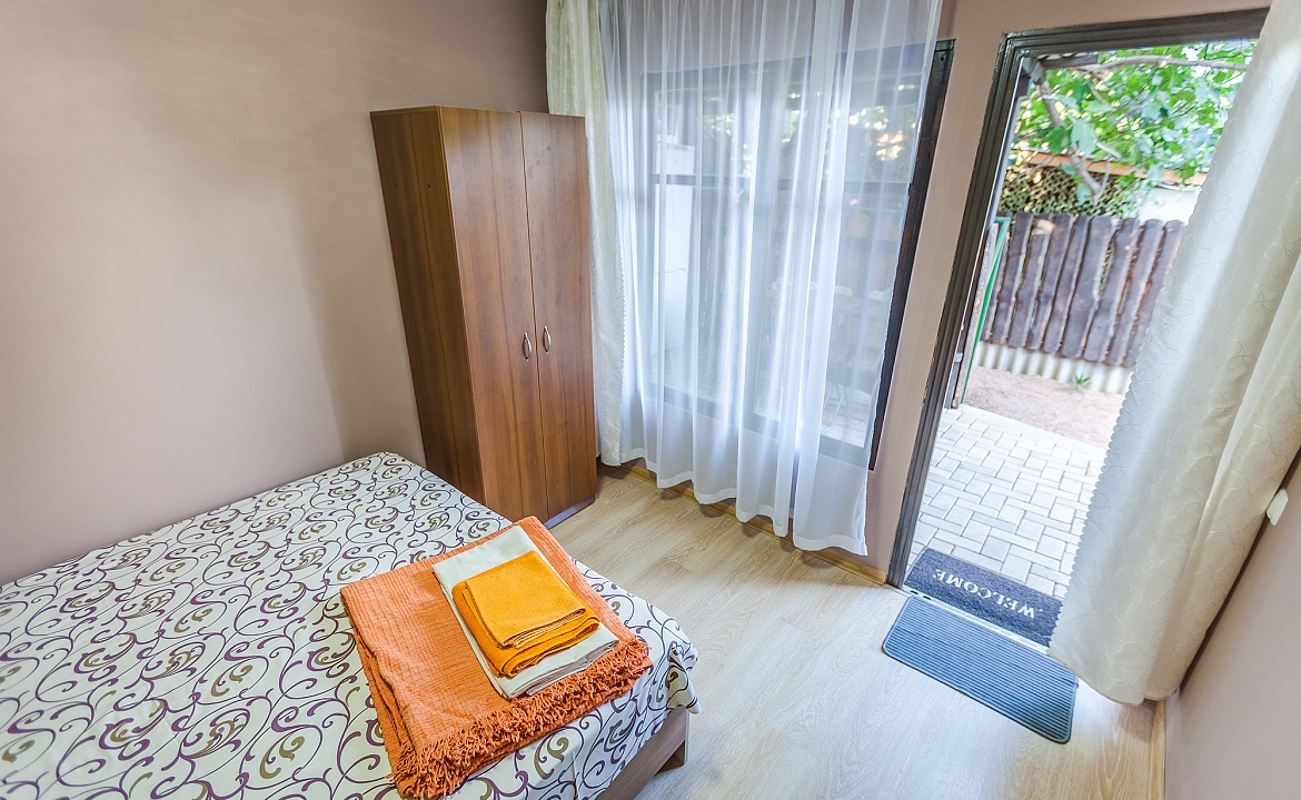 Семейное бунгало. Гостевой дом Пролетарская 12. Гурзуф