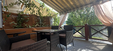 Квартира в многоквартирном доме Апартамент с терасой на первой береговой