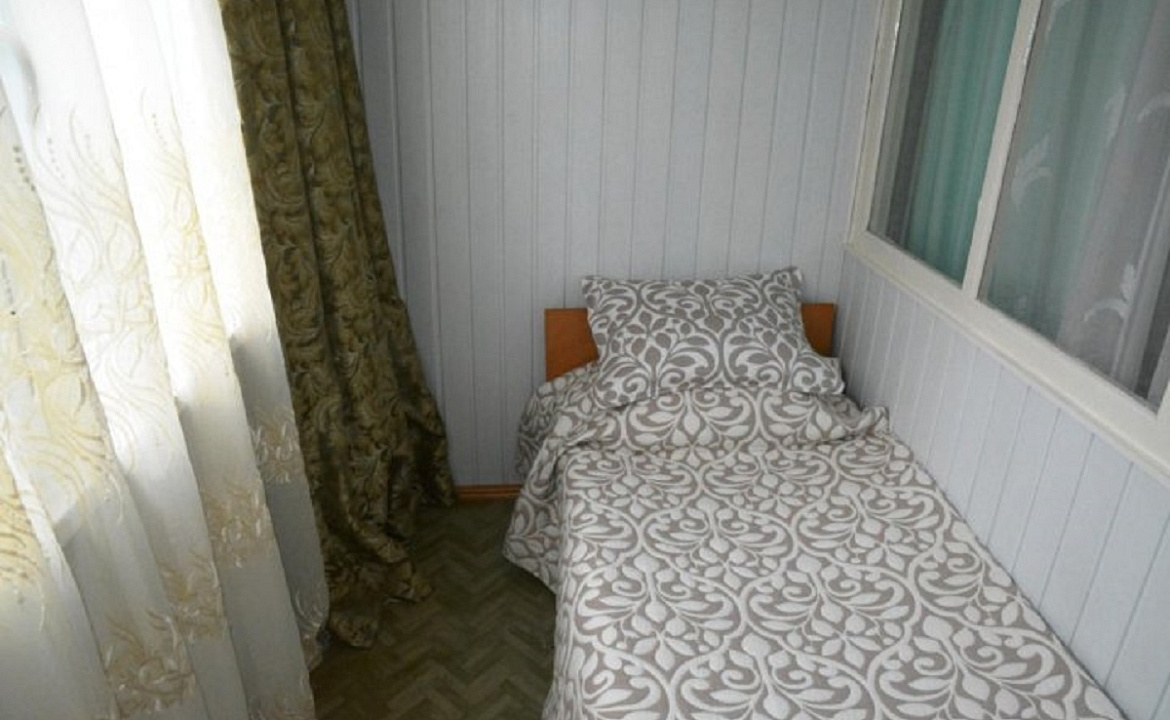 1-но комн квартира в центре п Лазаревское. 1-но комн кв у жд. Лазаревское