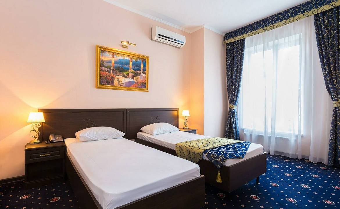 Номер Люкс. Отель "Максимус". Анапа