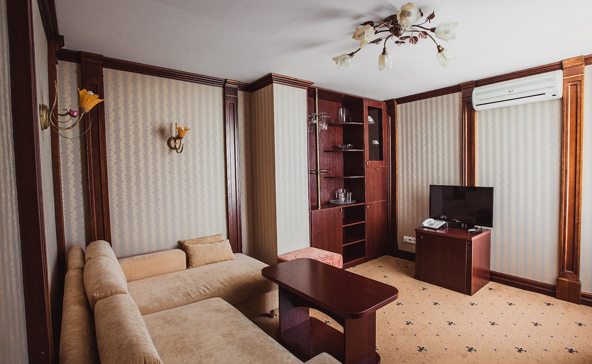 «Люкс» двух-комнатный 2-х местный. Санаторий "Туапсе". Бжид