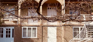 Гостевой дом "У подножья пещеры"