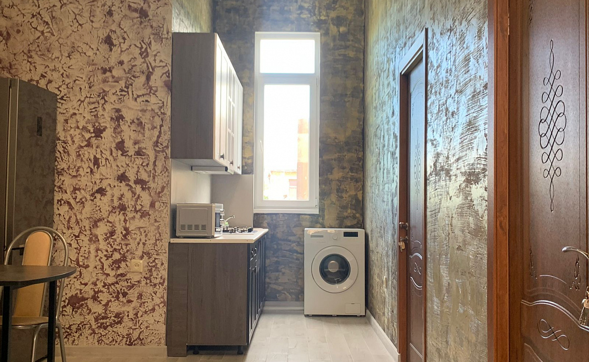 Апартаменты с кухней на два номера. Гостевой дом ЭЙВА. Пицунда