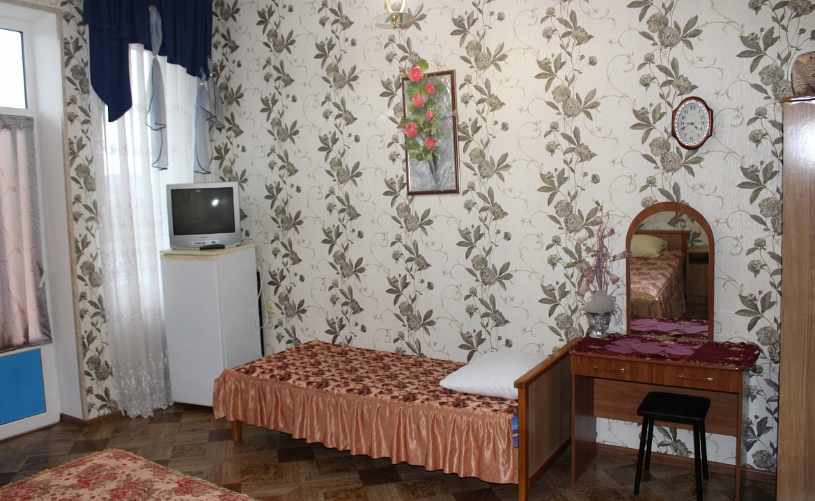 Четырехместный номер класса стандарт со всеми удобствами. Гостевой дом "Ника" - Анапа. Анапа