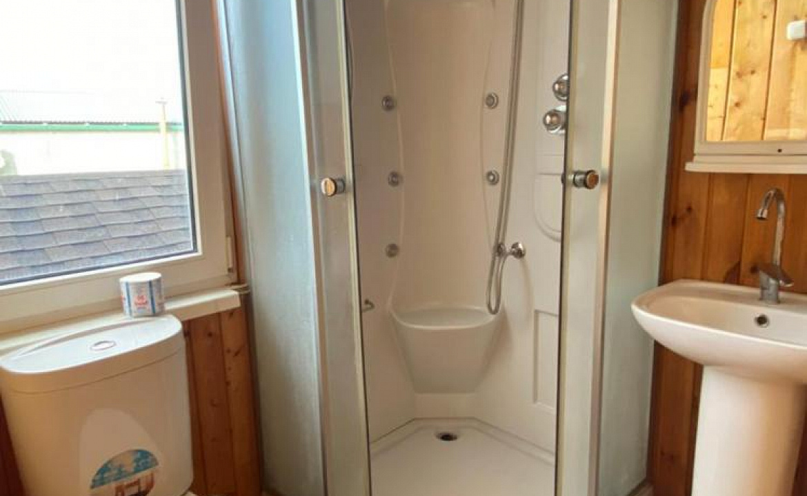 3-Х местный домик. Гостевой дом "Ролан". Новый Афон