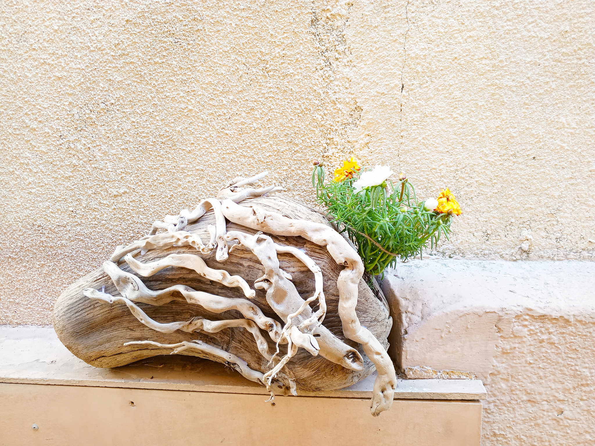 . Отель "Гермес" . Вардане . Отель "Гермес" . Вардане