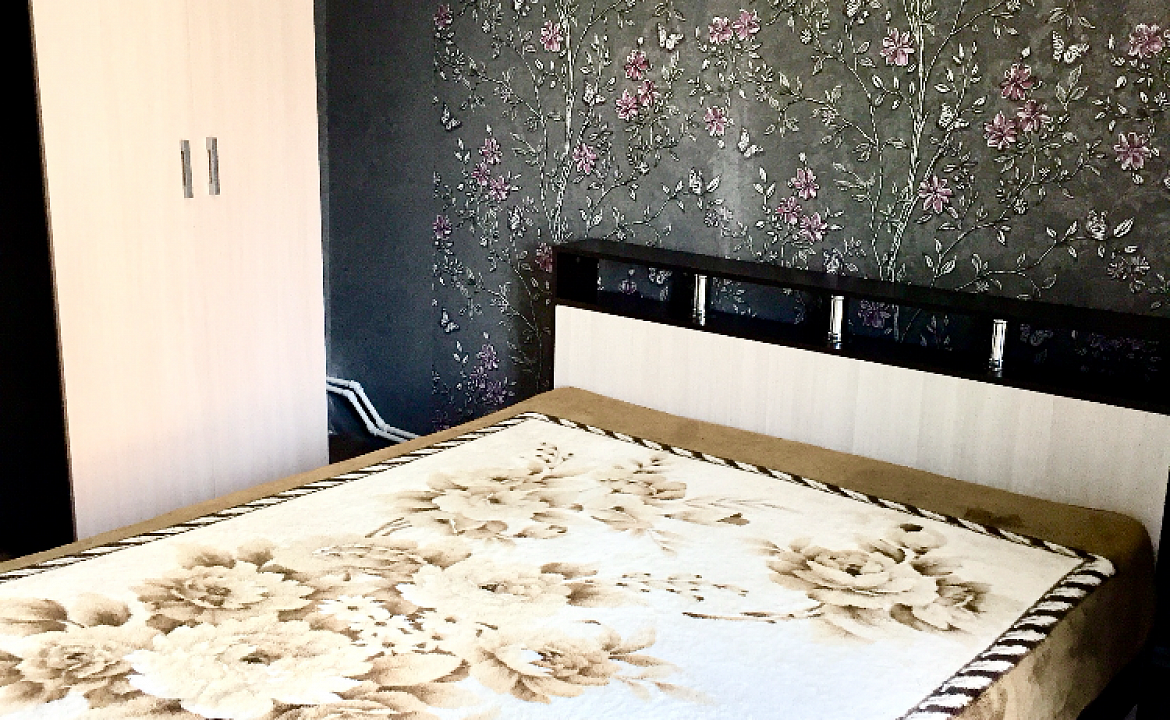 Двухместный номер на первом этаже. Отель Keffe. Феодосия