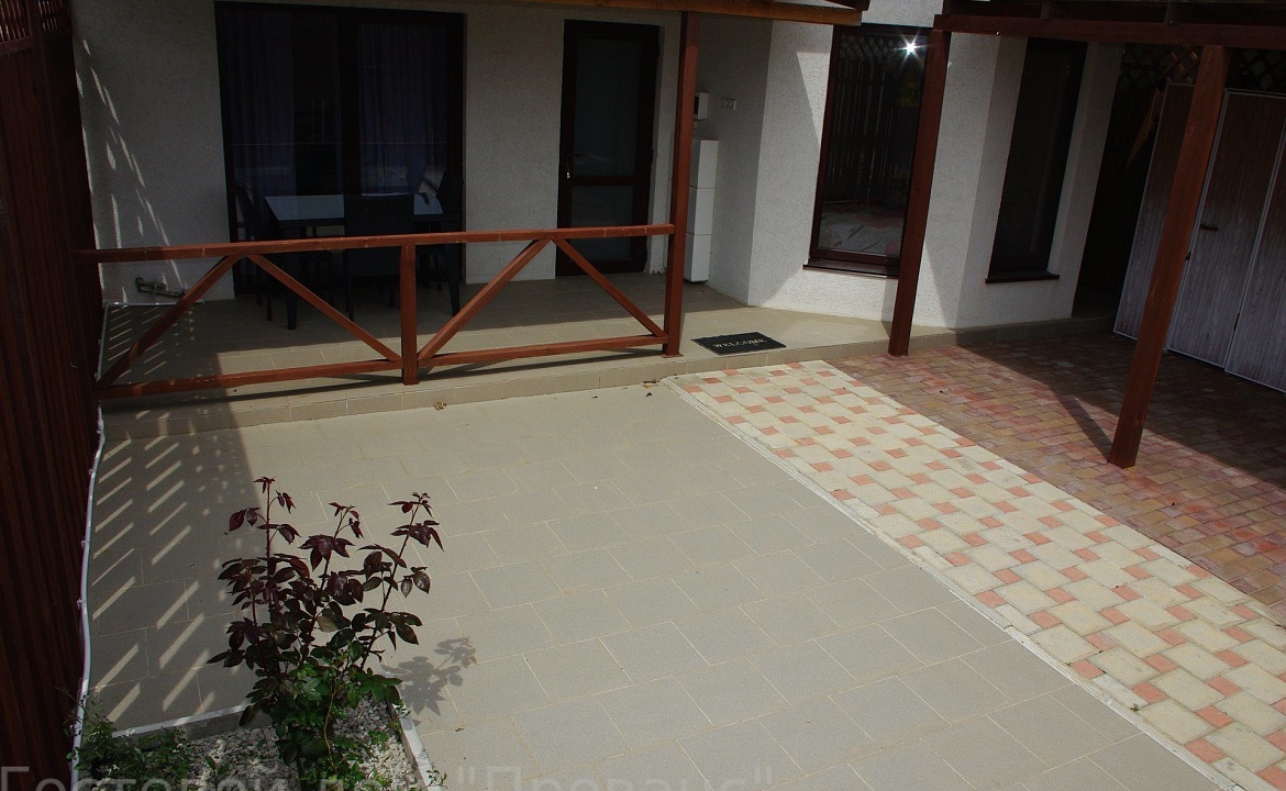 Крымский дворик 20. Гостевой дом «ПРОВАНС». Витино