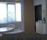 Домик-Студия с отдельным входом, с кухней и удобствами
