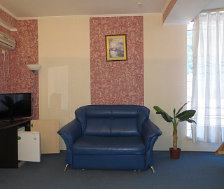 Полулюкс. Гостиница "Парадиз". 