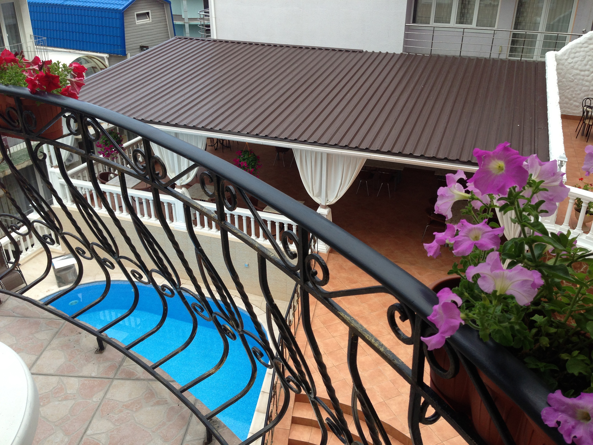 . Villa VERONA. Утёс