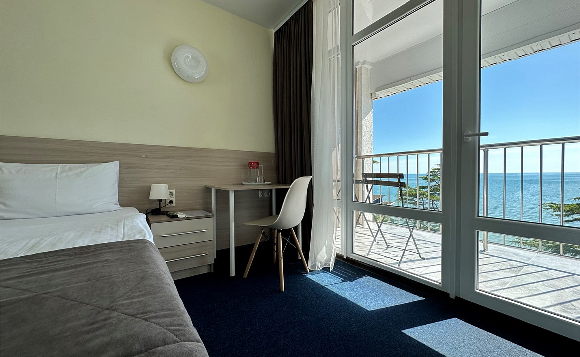 Одноместный номер с балконом. Курортный отель COOCOOROOZA. Сочи