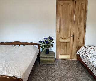 Семейный номер. Гостевой дом Надежда в Гаграх. 