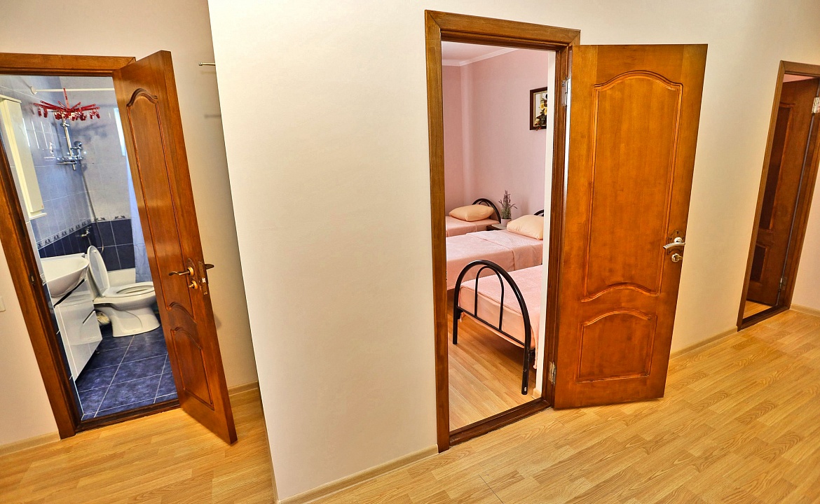 2х комнатный 5-ти местный люкс. Гостевой дом Надежда - Витязево. Витязево 2х комнатный 5-ти местный люкс. Гостевой дом Надежда - Витязево. Витязево