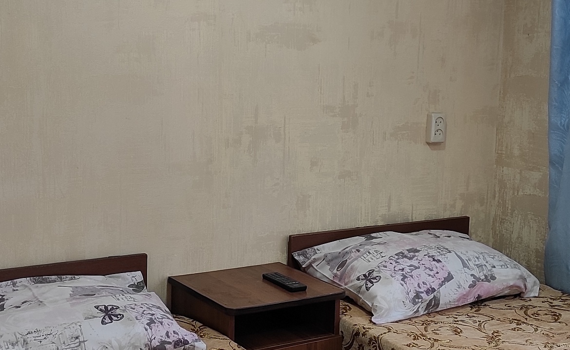 2-х местный номер с раздельными кроватями (Эконом). Частный сектор У Константина. Адлер