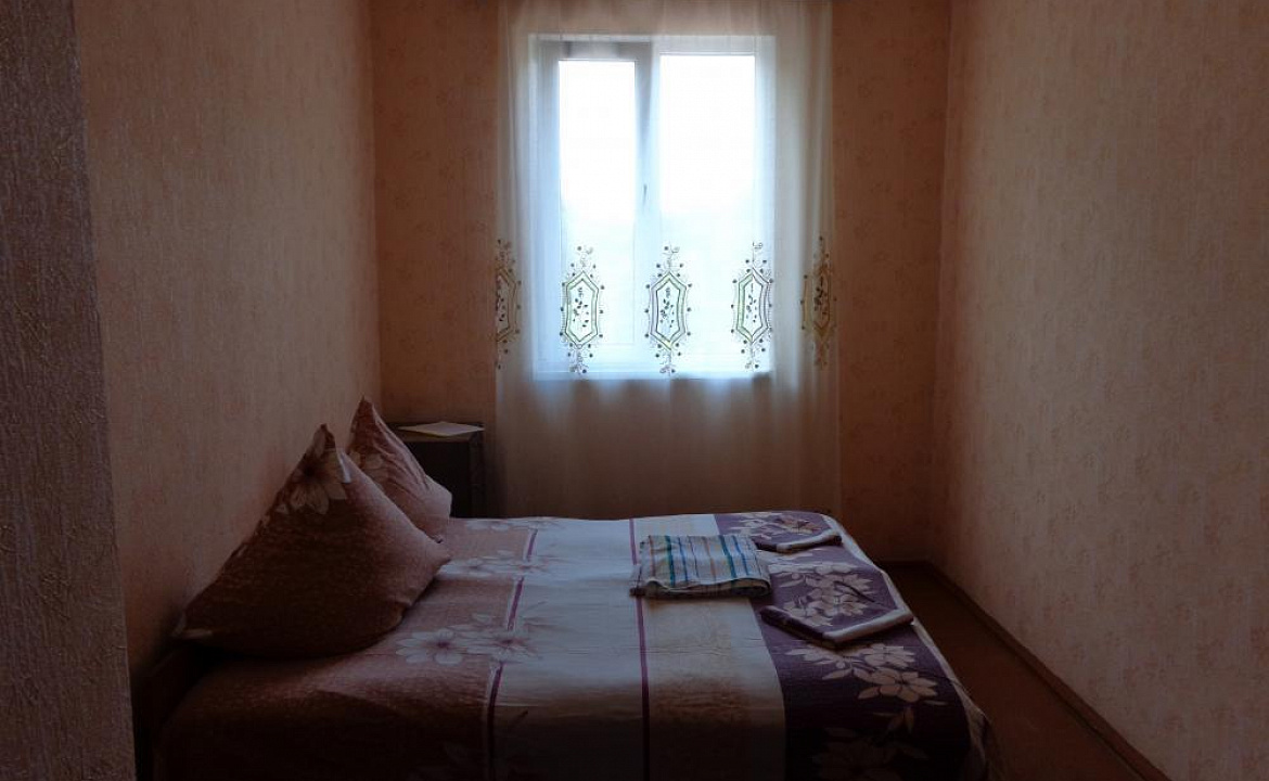 Номер 2-Х,3-х,4-х местные. Частный сектор Приморская 2 в Пицунде. Пицунда