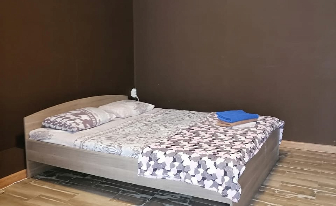 Двухместные апартаменты. Гостевой дом Четыре сезона. Лоо