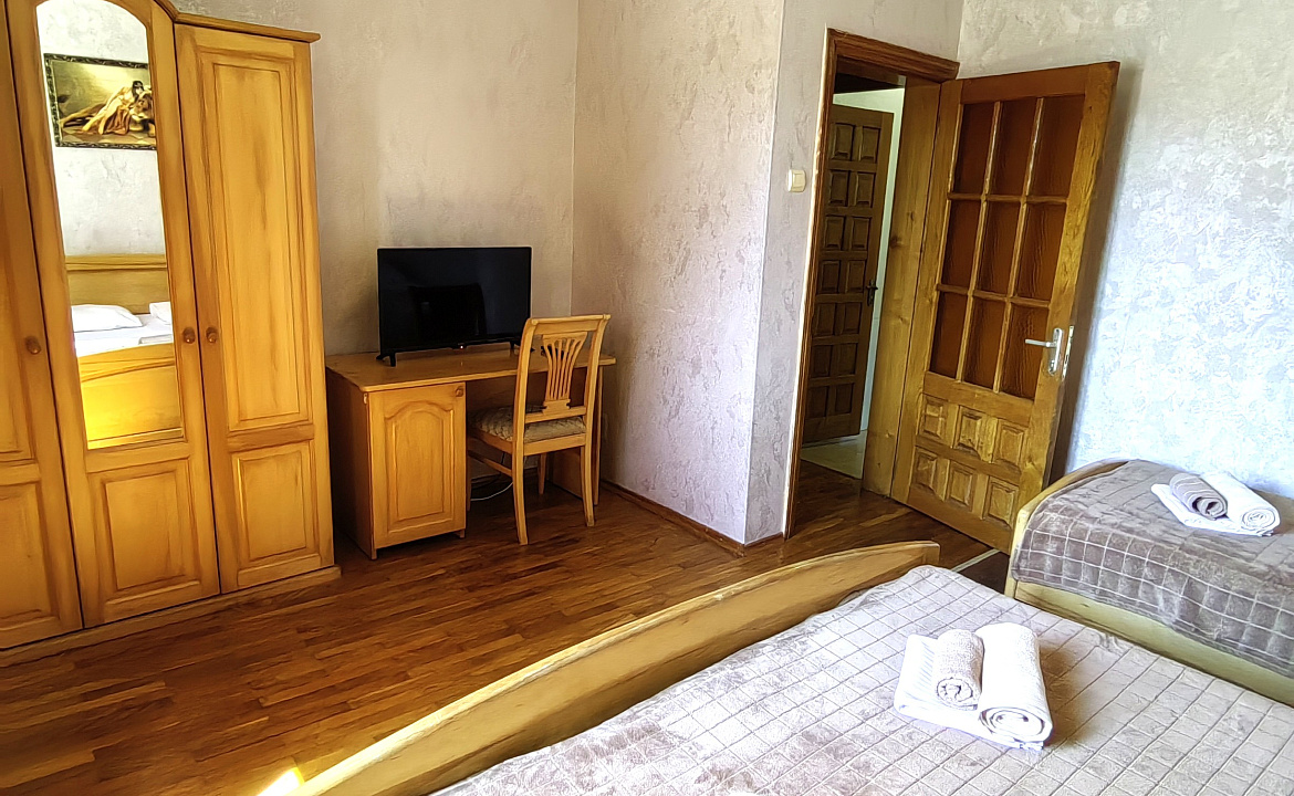 Двухкомнатный с кухней до 7  гостей. Гостевой дом "Цитрус". Лазаревское