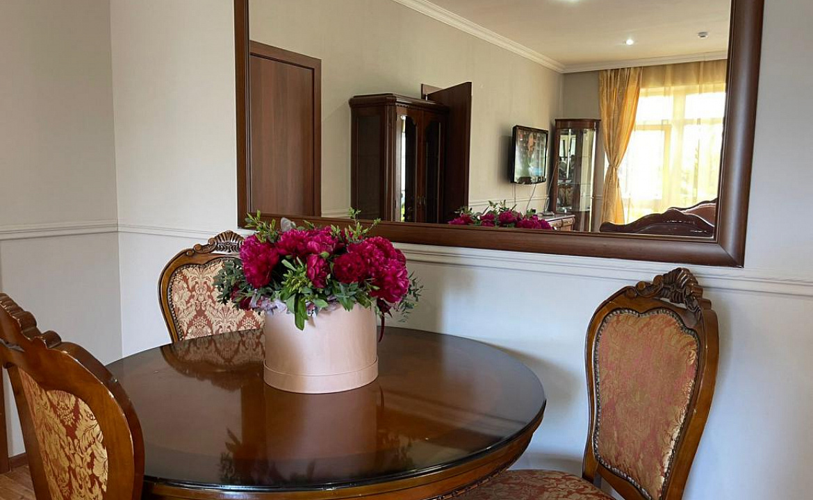 «Люкс» 2-х комнатный с балконом. Отель "Ибра". Лазаревское