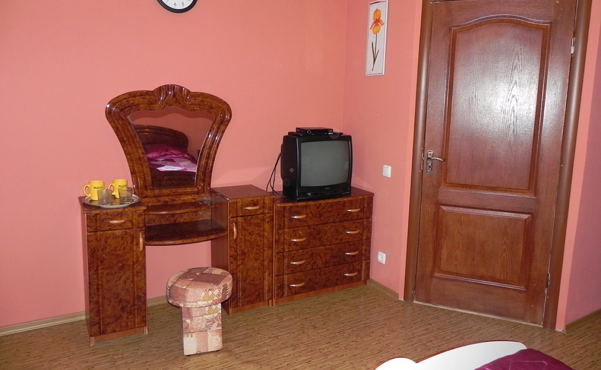 2-комнатный 4-местный номер. Гостевой дом "Вероника". Штормовое