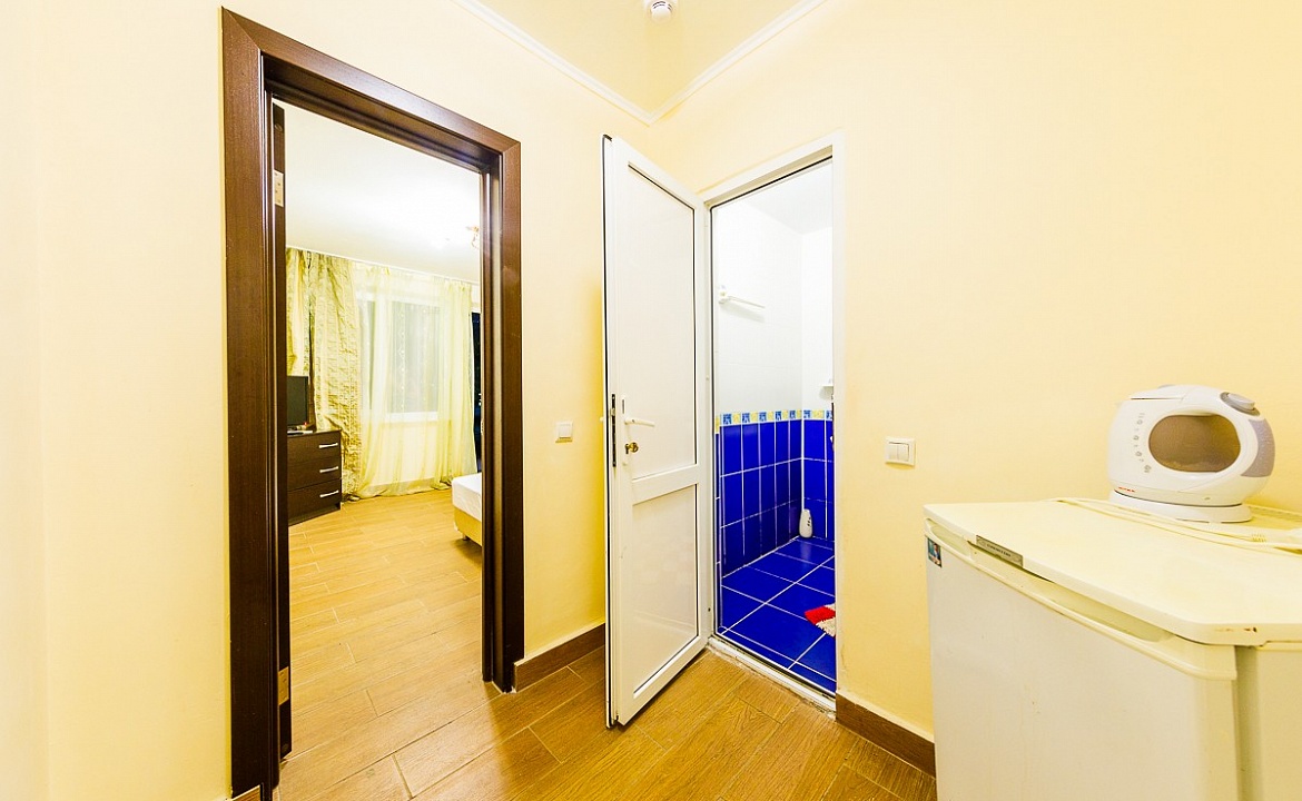 2-комнатный «Семейный» 5-местный. База отдыха "Тюльпан". Витязево